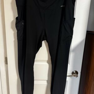 Black Athletic Pants with Side Pockets